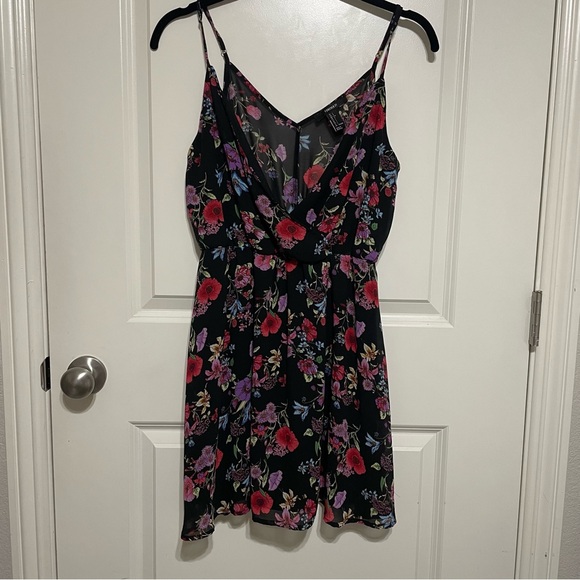 Forever 21 Dresses & Skirts - Forever 21 Multicolor Floral mini Dress